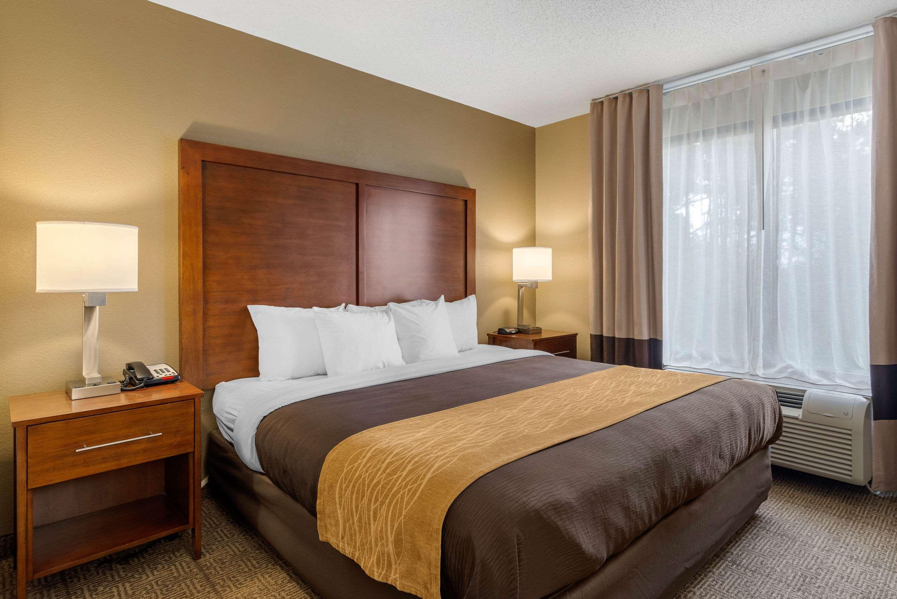 Comfort Inn & Suites Peachtree Corners Norcross Bagian luar foto