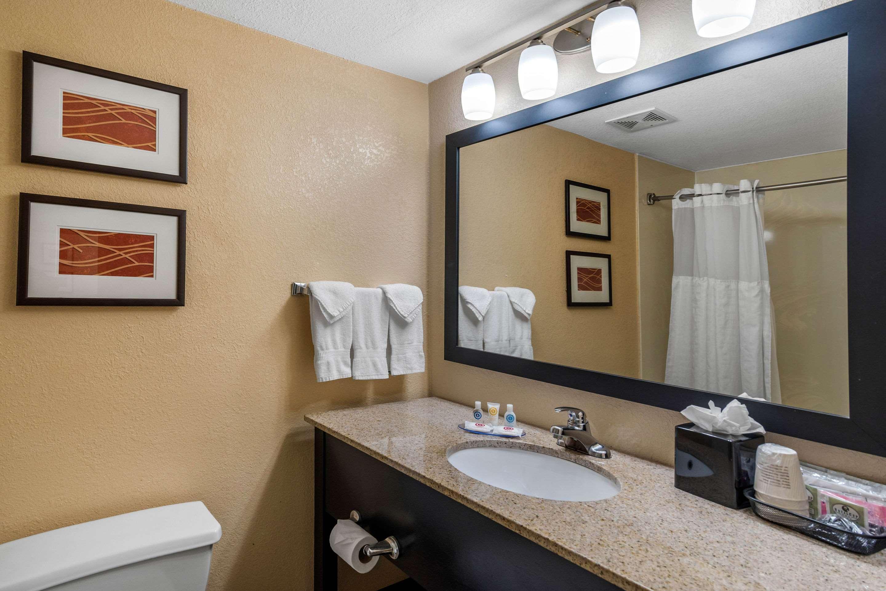 Comfort Inn & Suites Peachtree Corners Norcross Bagian luar foto