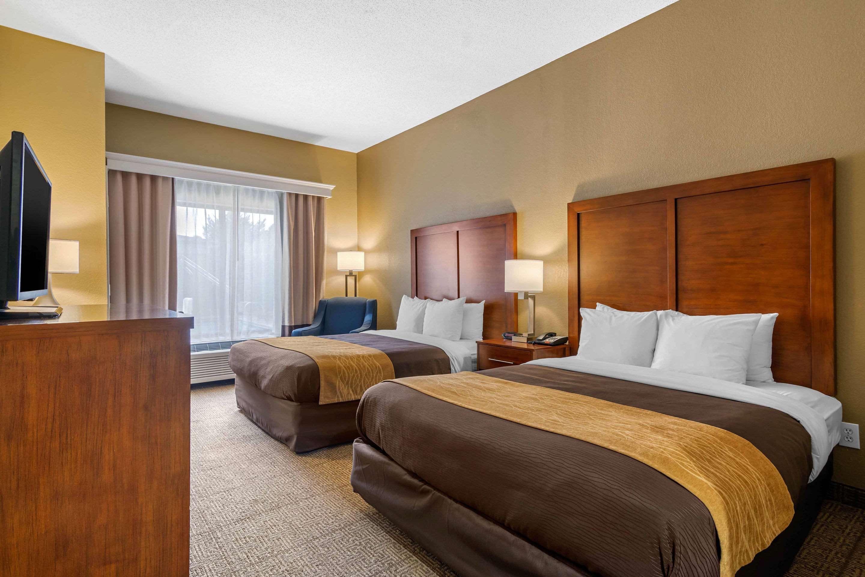 Comfort Inn & Suites Peachtree Corners Norcross Bagian luar foto