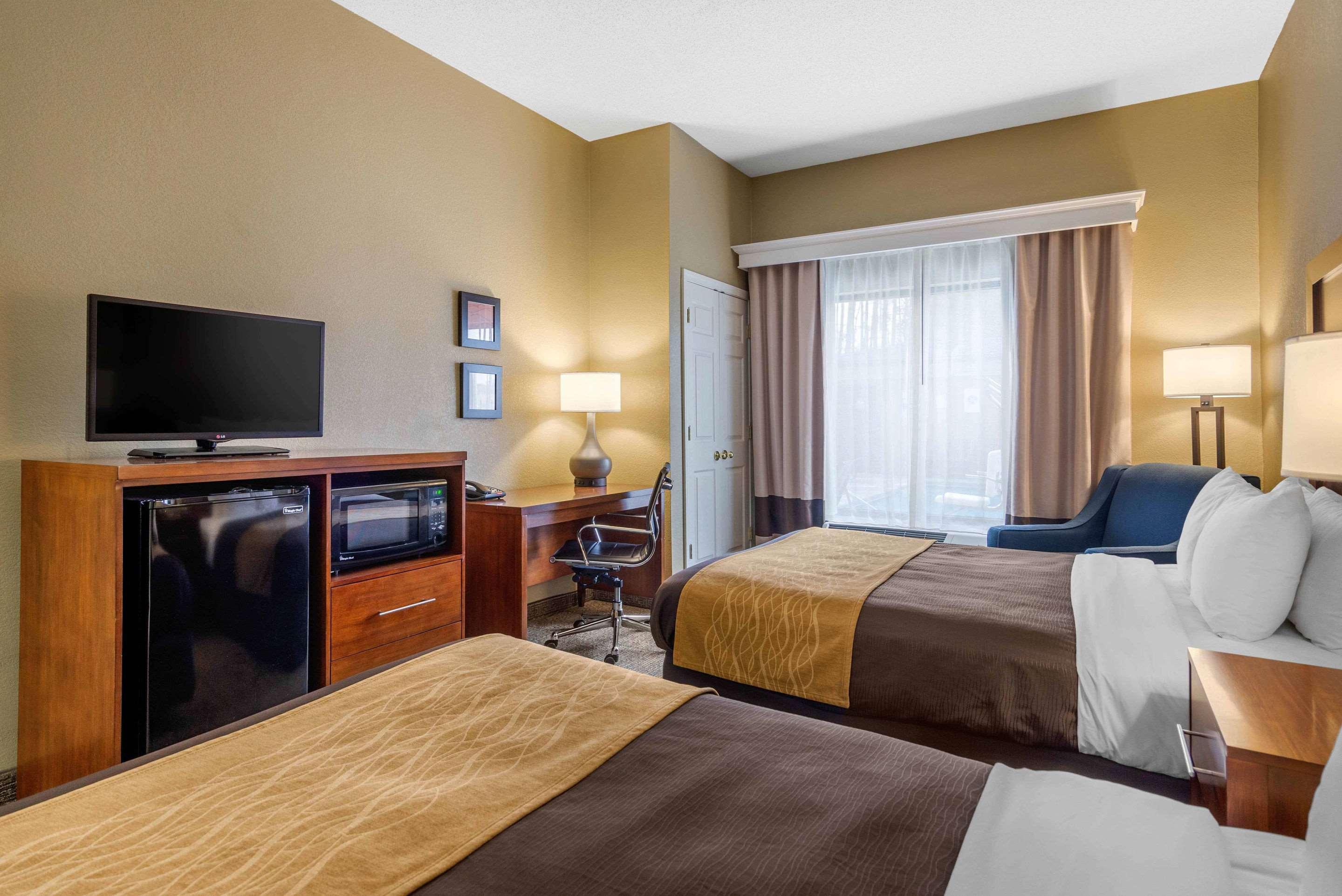 Comfort Inn & Suites Peachtree Corners Norcross Bagian luar foto