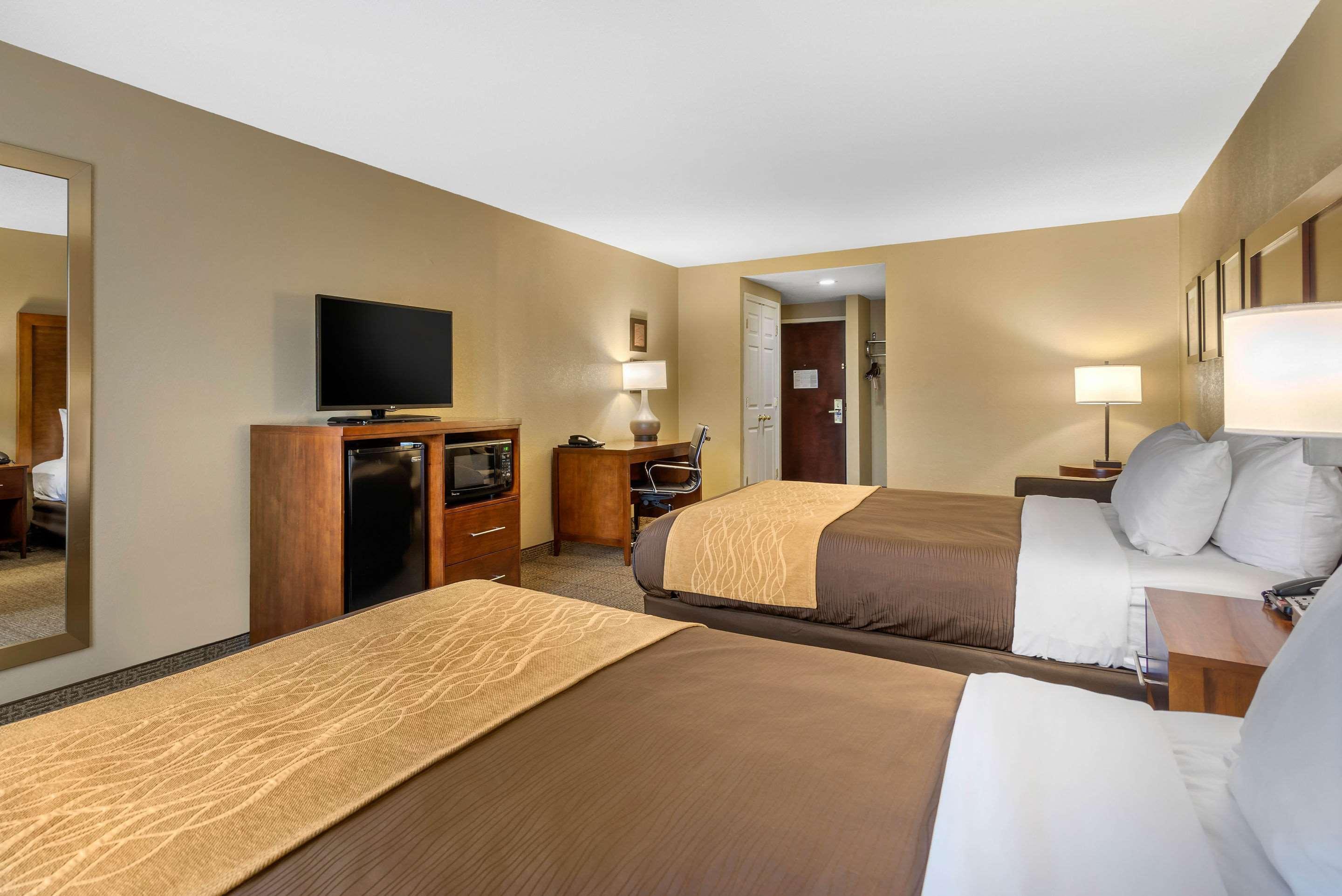 Comfort Inn & Suites Peachtree Corners Norcross Bagian luar foto