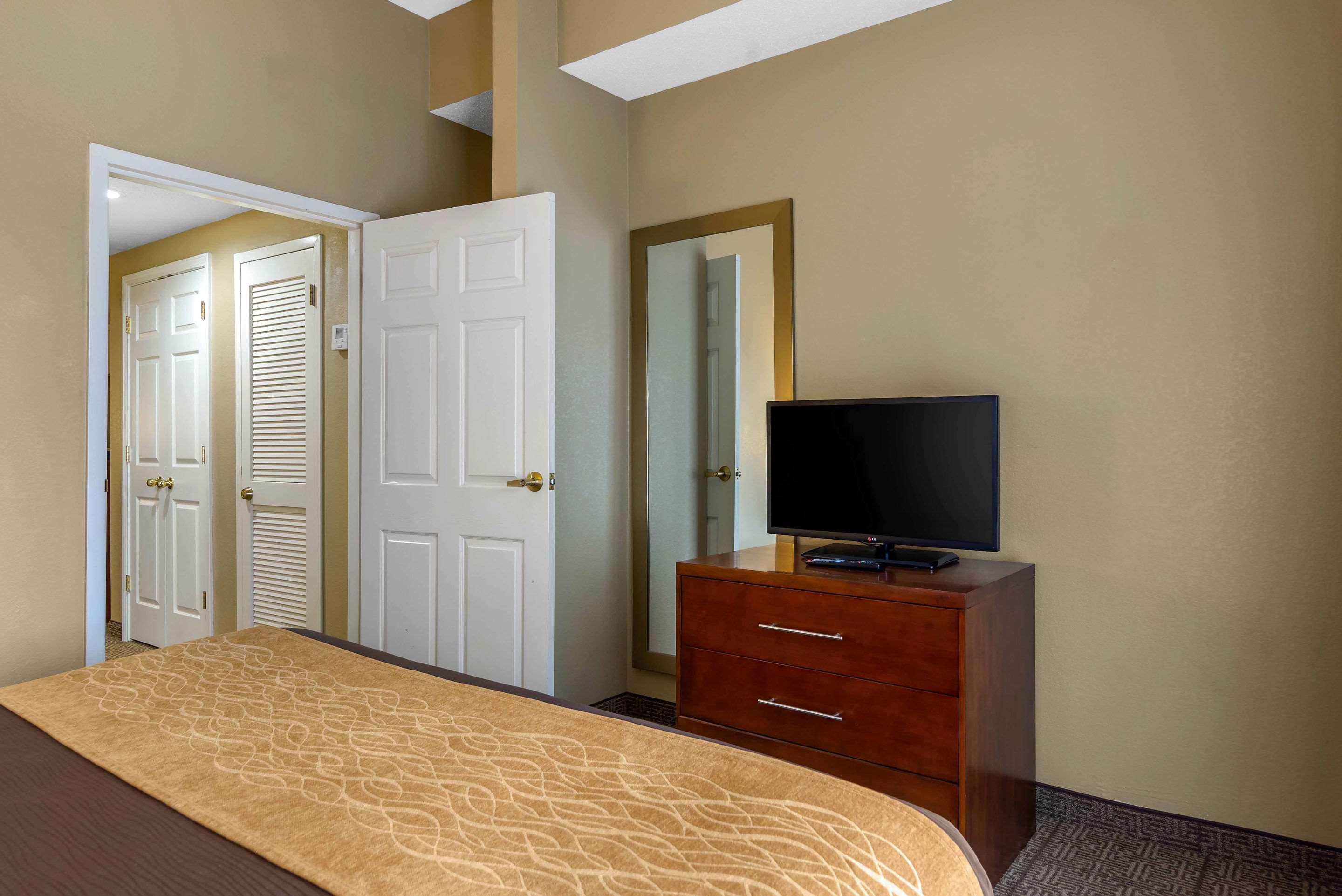 Comfort Inn & Suites Peachtree Corners Norcross Bagian luar foto