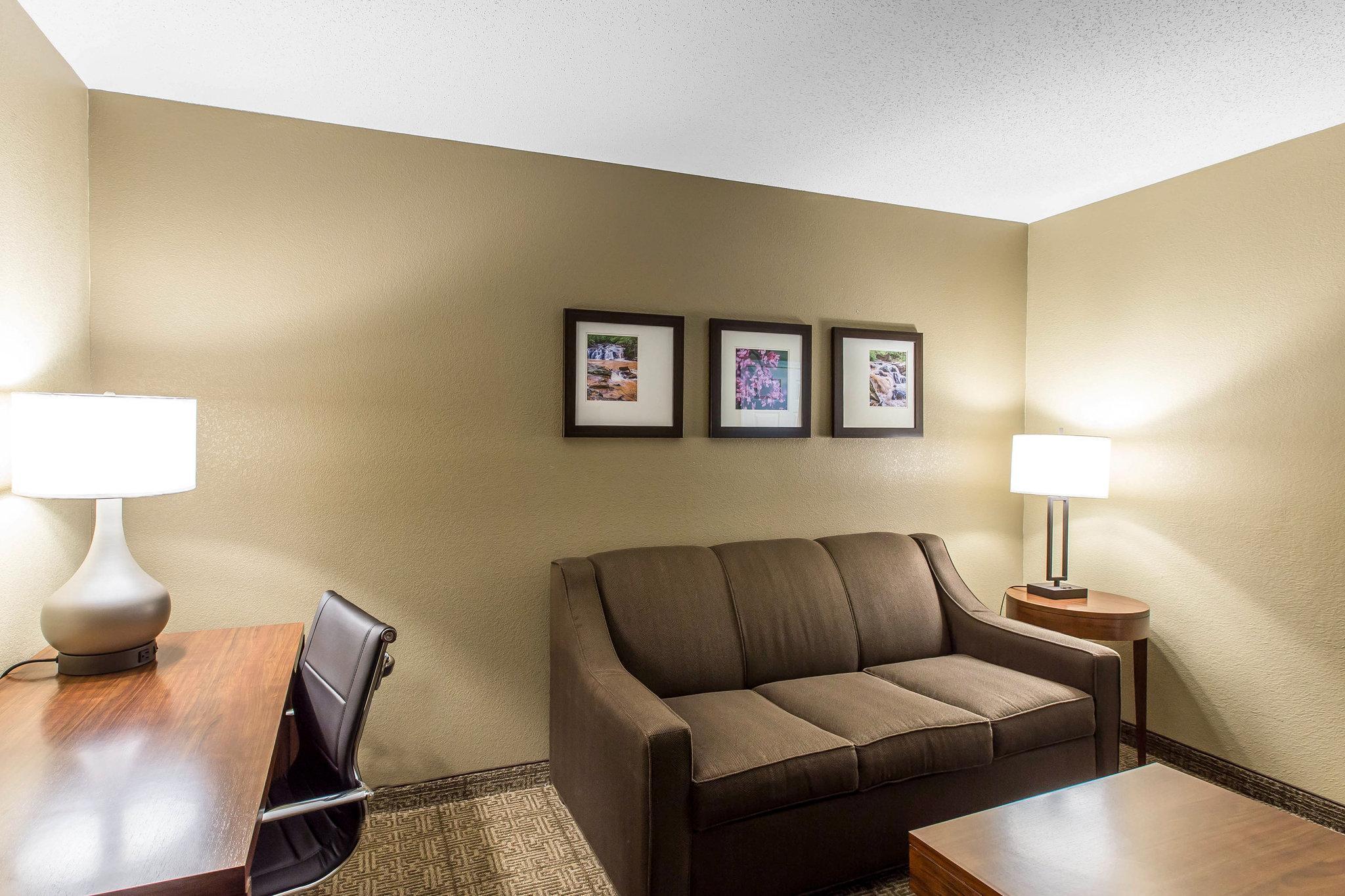 Comfort Inn & Suites Peachtree Corners Norcross Bagian luar foto