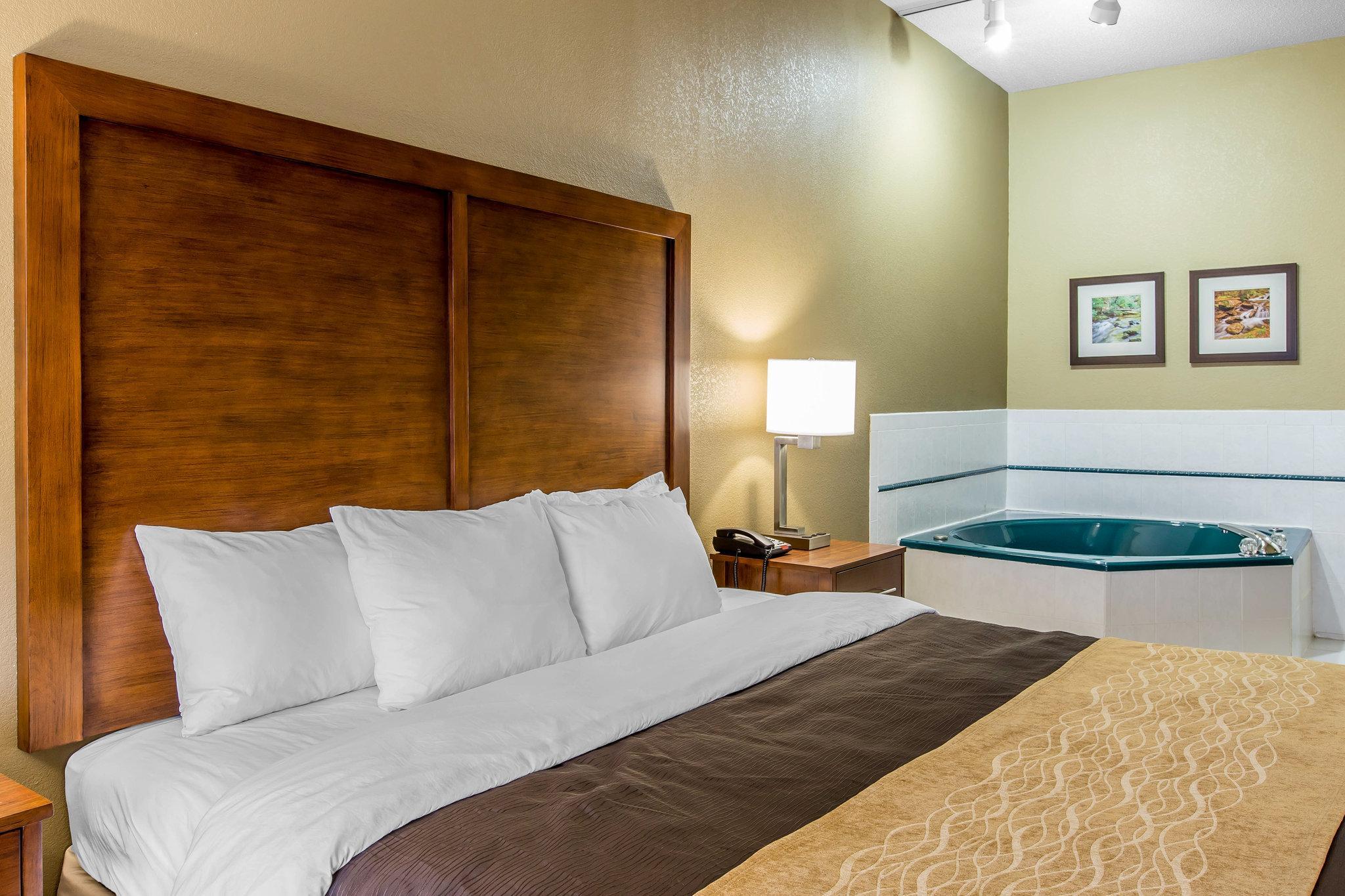 Comfort Inn & Suites Peachtree Corners Norcross Bagian luar foto