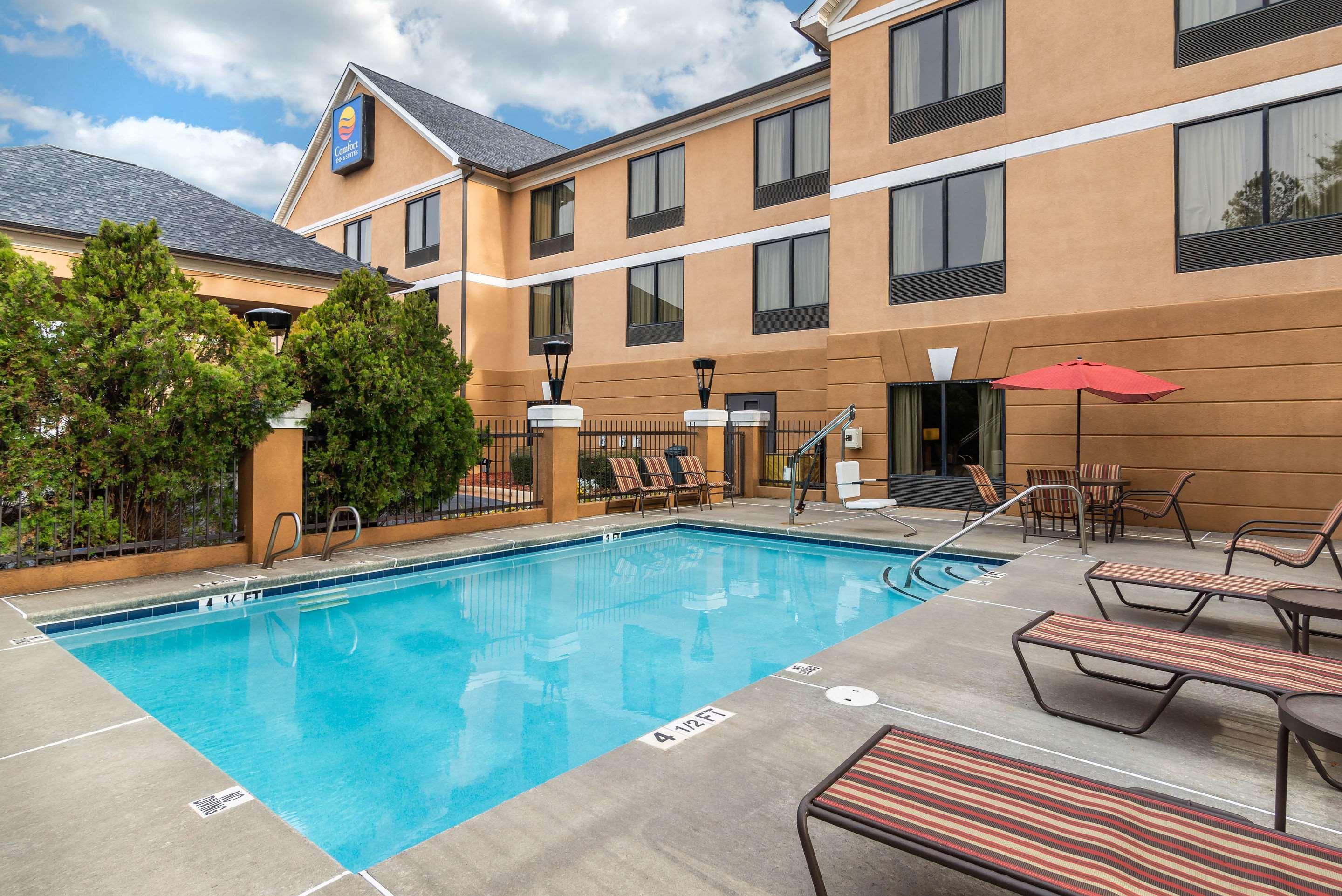 Comfort Inn & Suites Peachtree Corners Norcross Bagian luar foto