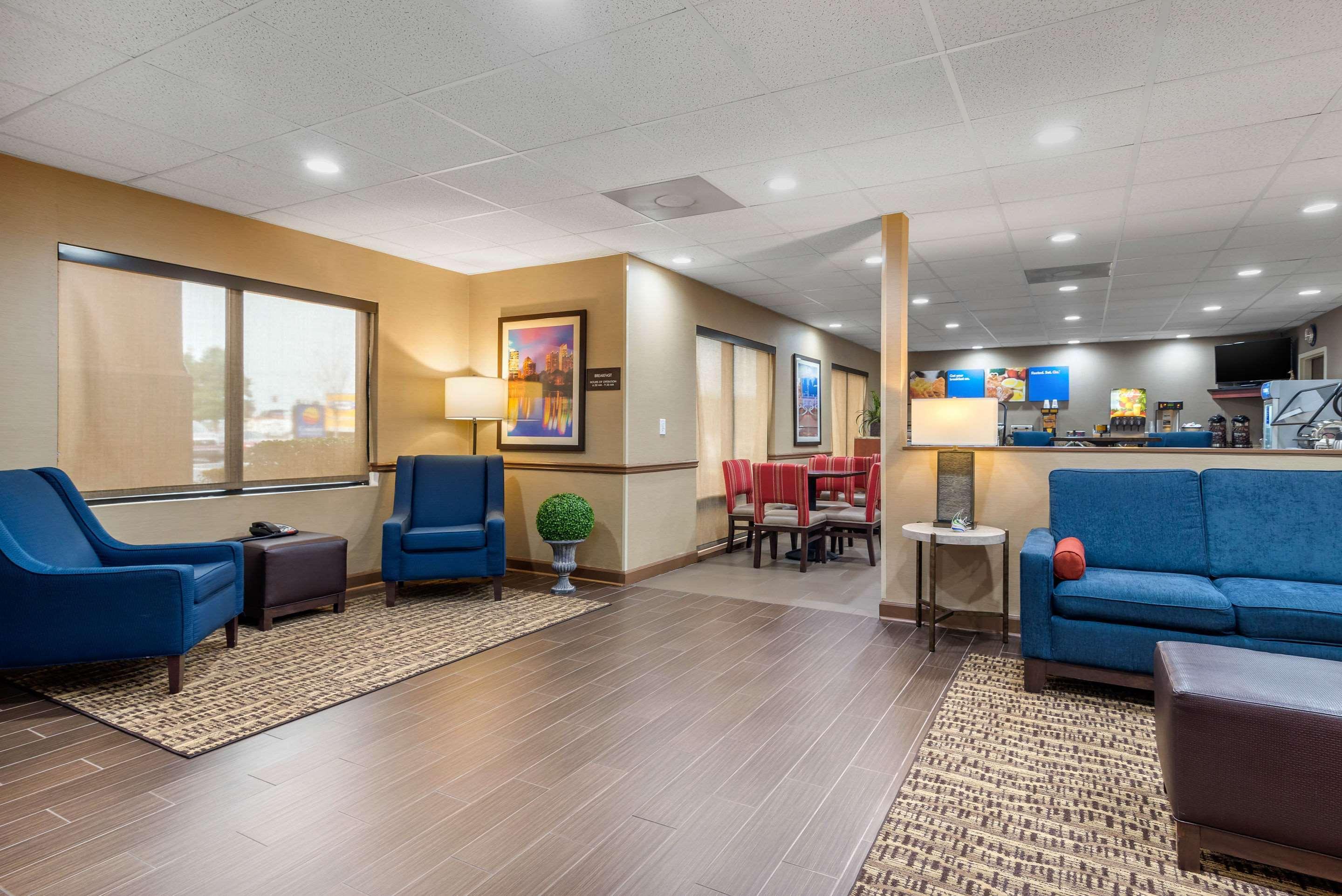 Comfort Inn & Suites Peachtree Corners Norcross Bagian luar foto