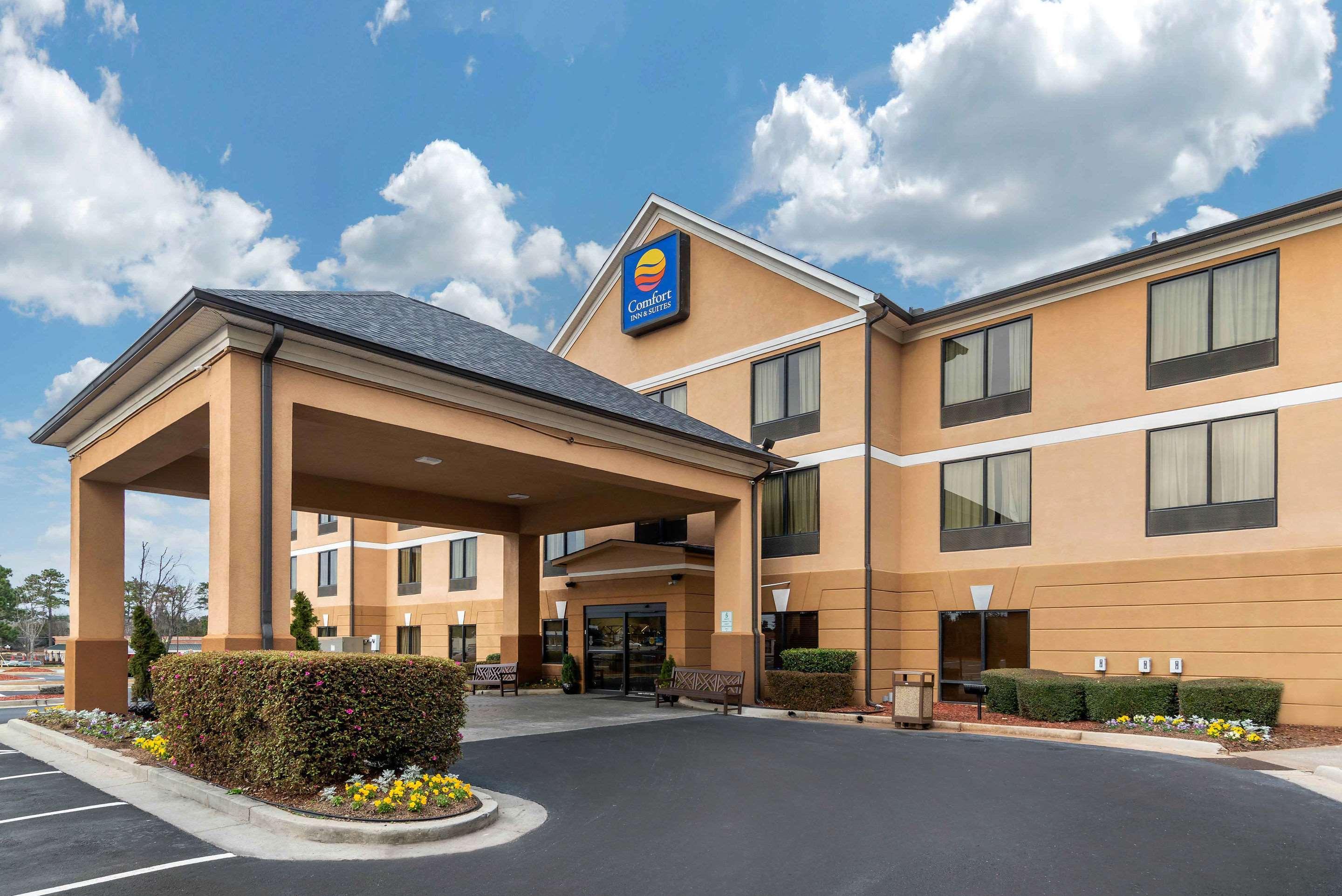 Comfort Inn & Suites Peachtree Corners Norcross Bagian luar foto