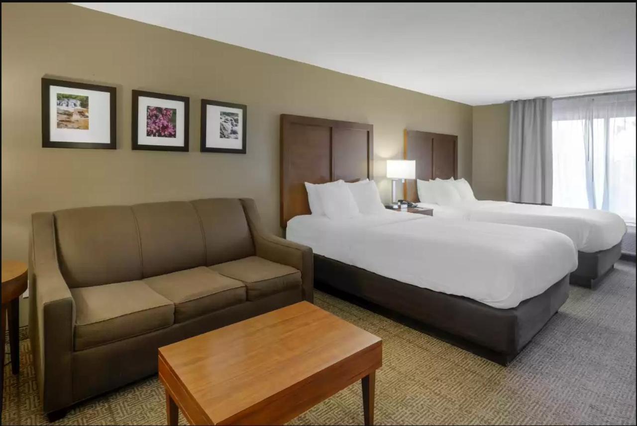 Comfort Inn & Suites Peachtree Corners Norcross Bagian luar foto